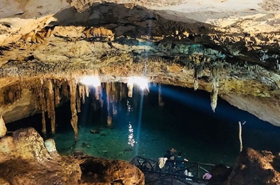 Learn to dive in Cenote-mexico -  Incredible journey - https://habibi-world-travel-agency.com/