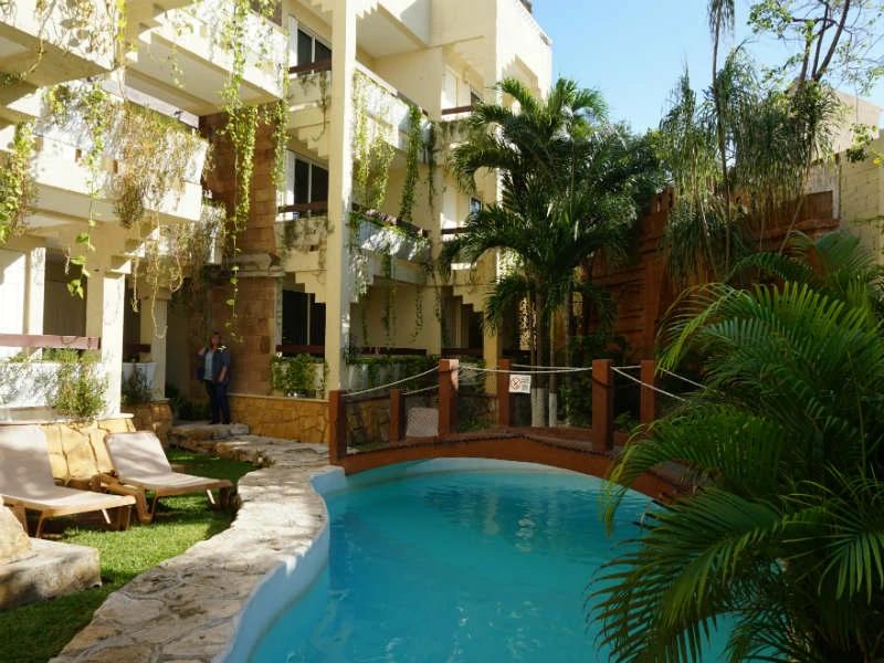 mexiko-playadelcarmen-hotel-pool