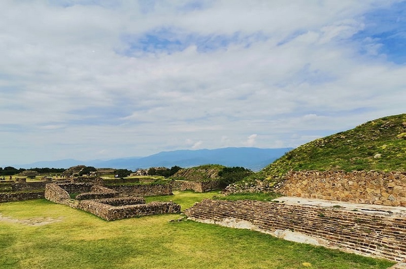Habibi World Travel and Tour Monte Alban