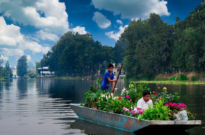 Floating Gardens 0003 - Habibi World Travel & Tour