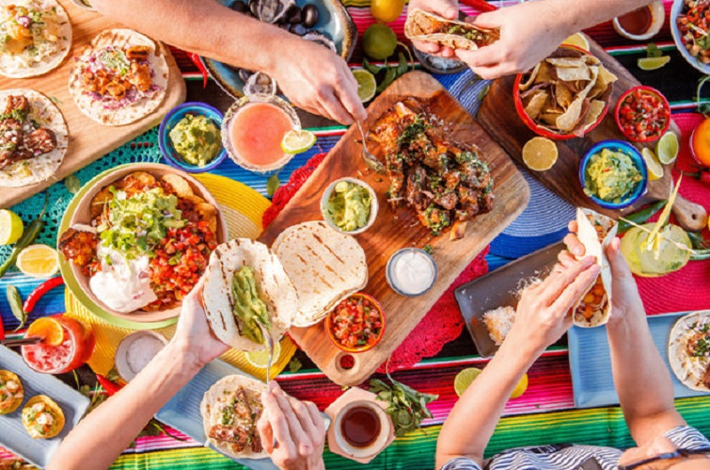 glamorous picnics 0001 - Habibi World Travel & Tour